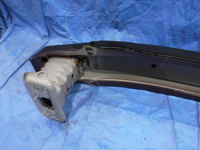 Front Bumper Reinforcement TOYOTA Ractis 2011 DBA-NSP120 — photo 3