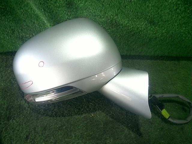 Right Side Mirror TOYOTA SAI 2011 DAA-AZK10 — photo 1