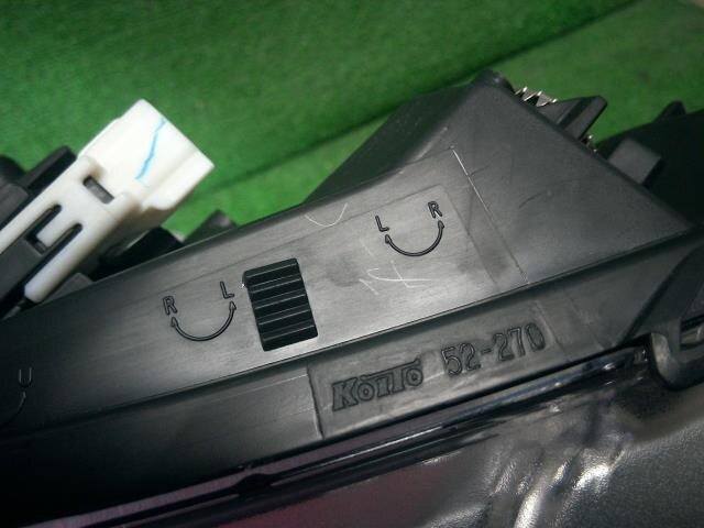 Left Headlight TOYOTA Vitz DBA-NSP130 — photo 3