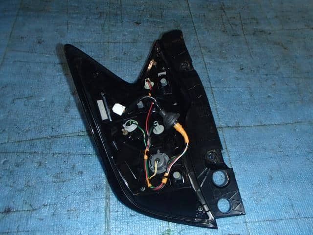 Right Tail Light NISSAN Note 2019 DAA-HE12 — photo 2