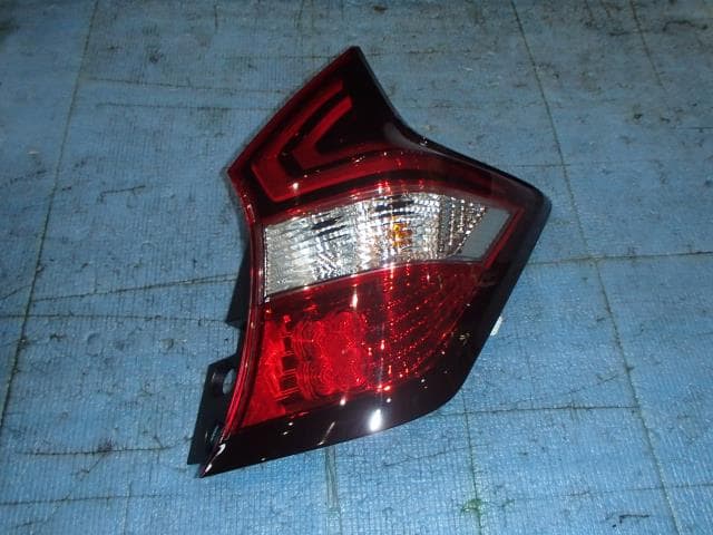 Right Tail Light NISSAN Note 2019 DAA-HE12 — photo 1