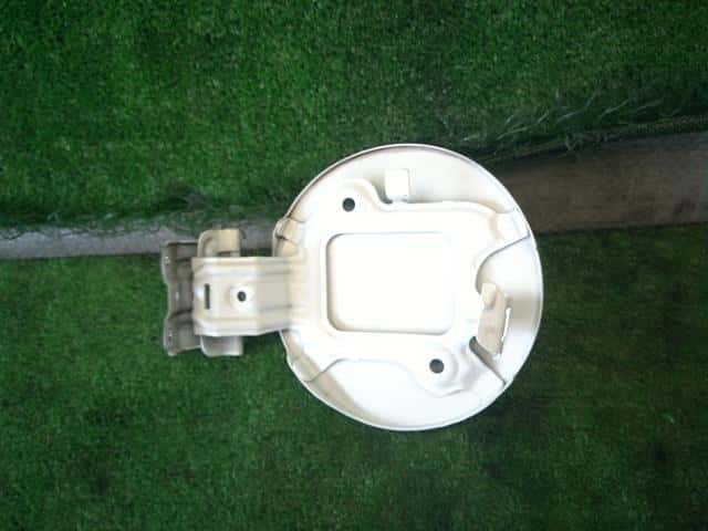 Fuel Filler Lid TOYOTA Aqua 2013 DAA-NHP10 — photo 3