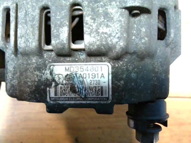 Alternator Mitsubishi Fuso 2002 GE-FB500B MD354801 — photo 4