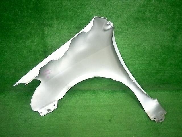 Right Fender Panel TOYOTA Raum 2003 UA-NCZ25 — photo 5