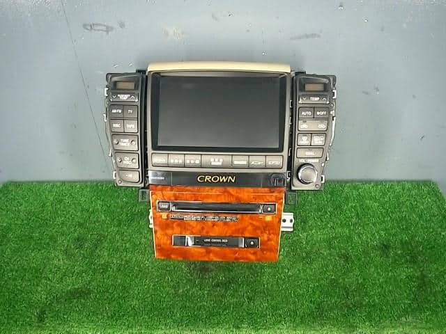 Multi Monitor TOYOTA Crown 2004 CBA-GRS183 8611130320 — photo 1