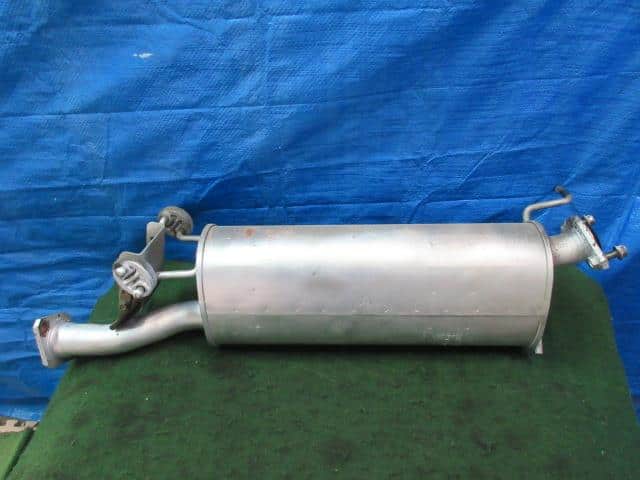 Exhaust Center Muffler MITSUBISHI Delica 2001 GC-SK82TM MQ900717 — photo 1