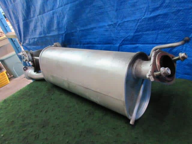 Exhaust Center Muffler MITSUBISHI Delica 2001 GC-SK82TM MQ900717 — photo 3