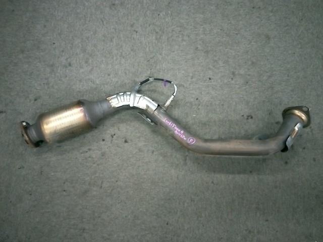 Front Exhaust Pipe TOYOTA Harrier 2015 DAA-AVU65 — photo 1