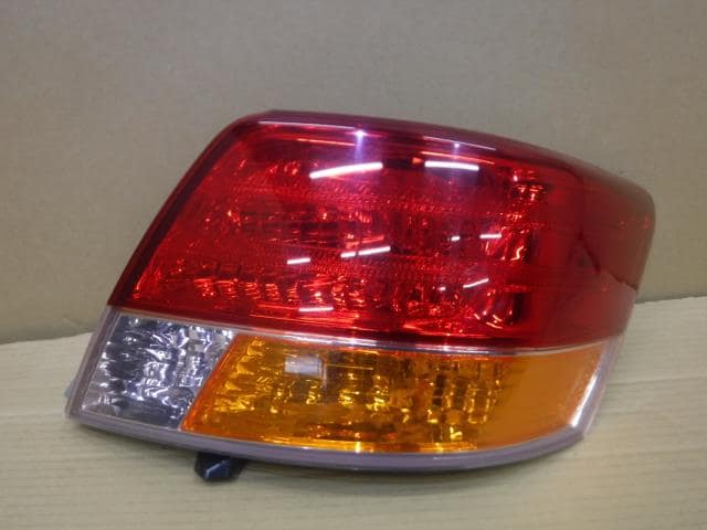 Right Tail Light TOYOTA Allion 2007 DBA-ZRT265 — photo 1