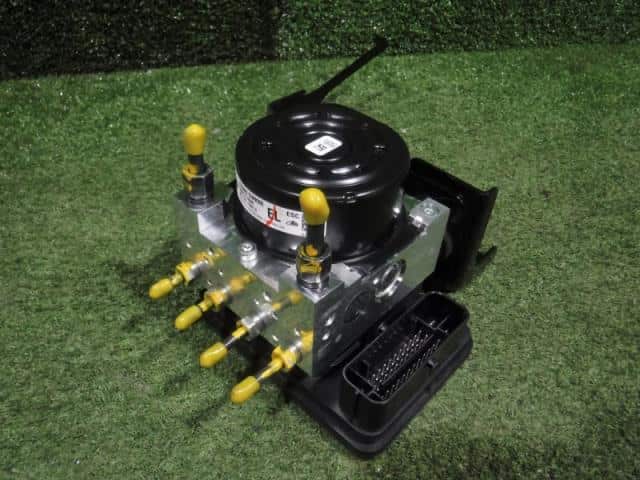 ABS Actuator NISSAN Note 2019 DAA-HE12 — photo 1
