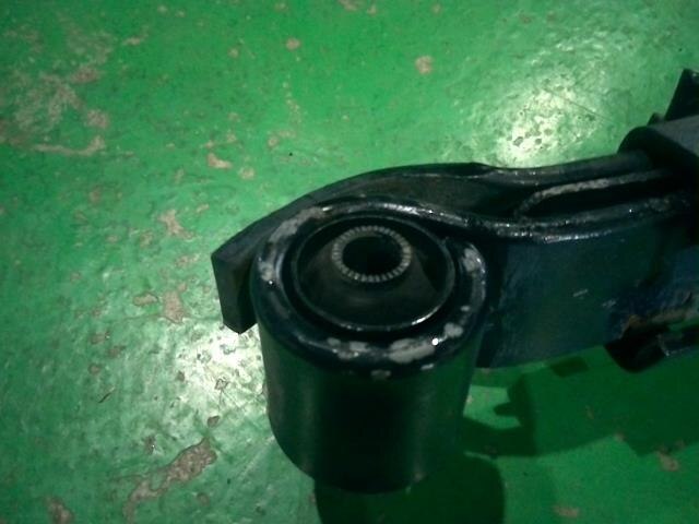 Rear Right Leaf Spring Assembly TOYOTA Hiace 2017 QDF-KDH201 — photo 3