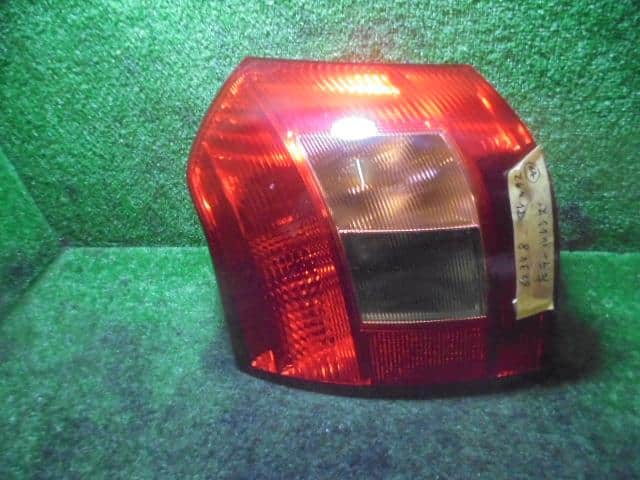 Left Tail Light TOYOTA Allex 2001 TA-NZE121 — photo 1