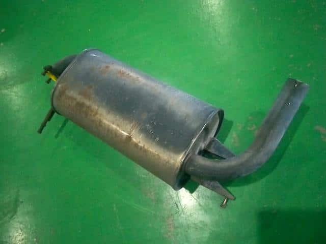 Rear Muffler MITSUBISHI Airtrek 2002 LA-CU2W — photo 2