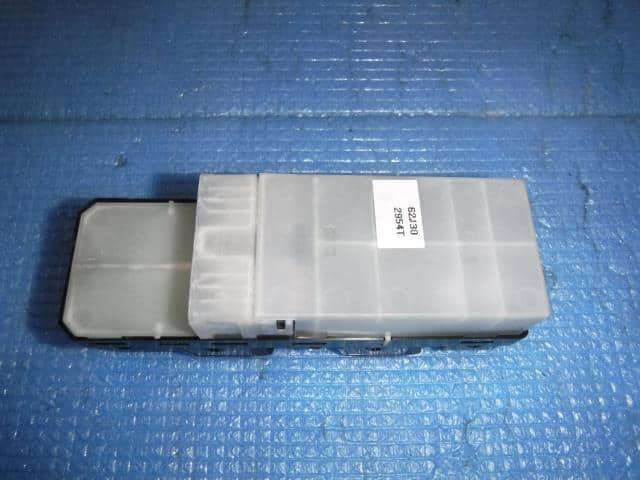 Power Window Switch SUZUKI Swift 2004 DBA-ZD11S 3799062J30 — photo 2