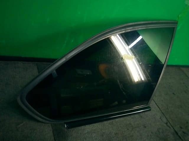 Door Windshield BMW 3 Series 2013 LDA-3D20 — photo 2