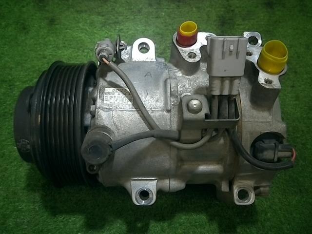 A/C Compressor TOYOTA Mark X 2007 DBA-GRX120 — photo 1