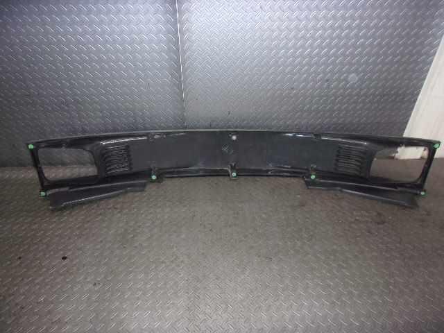 Radiator Grille TOYOTA Liteace 1995 KD-CR38G — photo 5