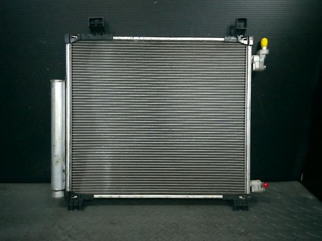 Condenser TOYOTA IQ 2011 DBA-NGJ10 — photo 1
