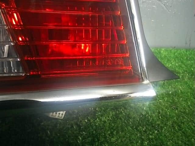 Left Tail Light TOYOTA Crown Majesta 2001 GH-UZS173 815603A010 — photo 2