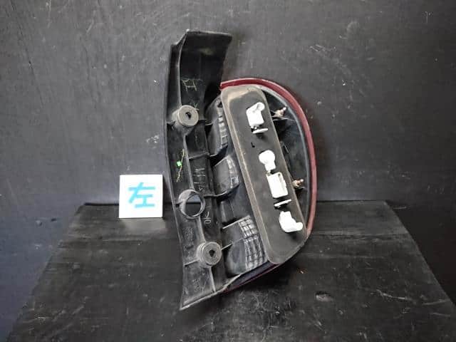 Left Tail Light NISSAN March 2011 DBA-K13 — photo 2