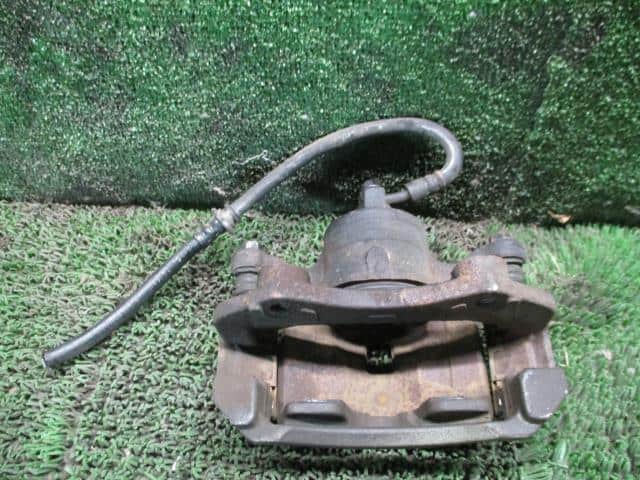 Front Right Caliper NISSAN Cube 2011 DBA-NZ12 — photo 2