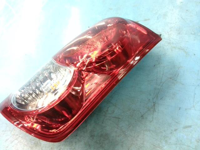 Right Tail Light TOYOTA Corolla Rumion 2008 DBA-ZRE152 — photo 2