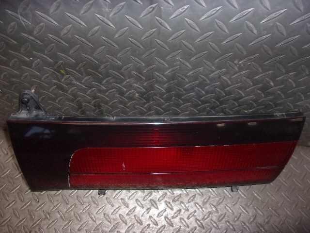 Light TOYOTA Hiace 1996 KD-KZH106 — photo 2