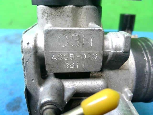 Throttle Body MITSUBISHI Minica 1999 GF-H47A — photo 2