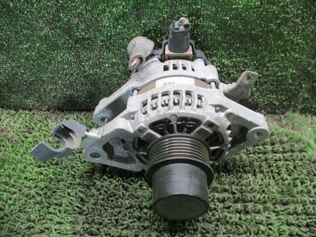 Alternator TOYOTA Passo 2015 DBA-KGC35 — photo 1