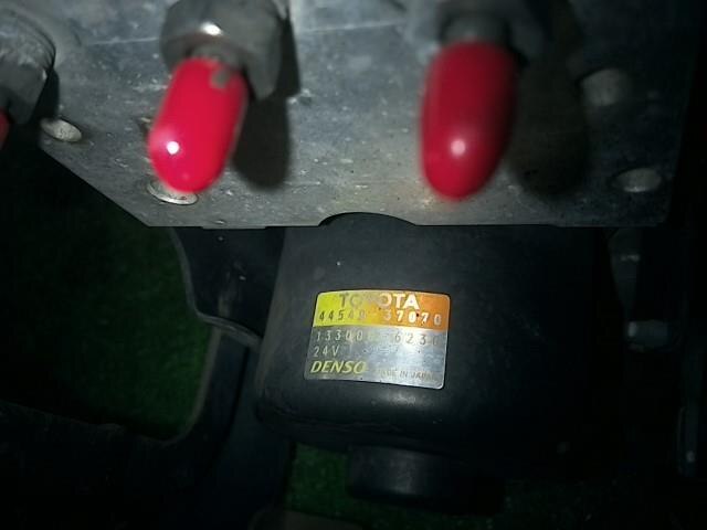 ABS Actuator TOYOTA Dyna 2009 BDG-XZU508 — photo 3