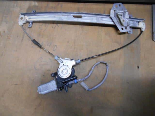 Front Left Door Regulator HONDA Odyssey 2001 LA-RA7 — photo 2