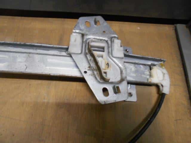 Front Left Door Regulator HONDA Odyssey 2001 LA-RA7 — photo 3