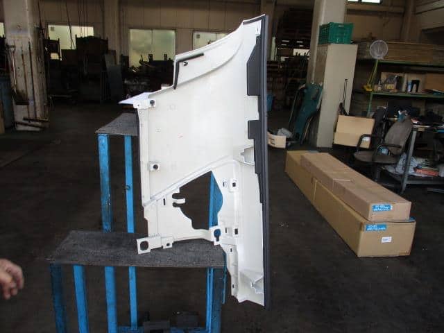 Right Front Side Body Panel ISUZU Forward 2016 TKG-FRR90S2 8974075094 — photo 2
