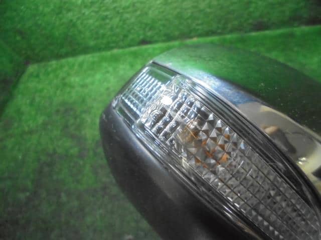 Right Side Mirror TOYOTA Aqua 2013 DAA-NHP10 — photo 2