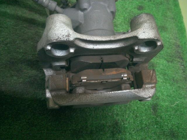 Rear Right Caliper TOYOTA Prius 2017 DAA-ZVW50 — photo 3