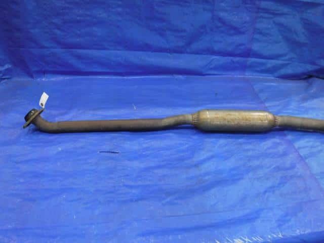 Front Exhaust Pipe SUZUKI Swift 2003 TA-HT81S 1425070H00 — photo 1
