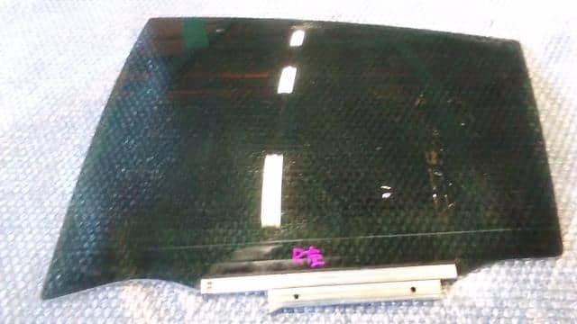 Rear Left Door Windshield TOYOTA Aqua 2013 DAA-NHP10 — photo 1
