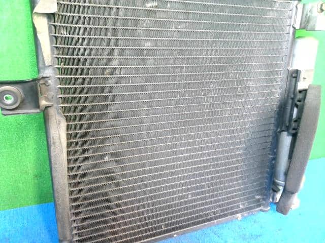 Condenser SUBARU Pleo 1999 GF-RA2 73210KE010 — photo 2