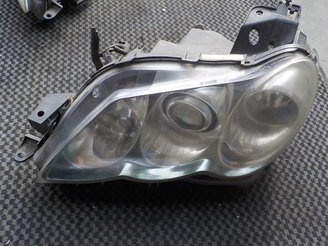 Left Headlight TOYOTA Mark X 2004 DBA-GRX120 — photo 1
