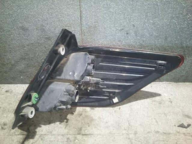 Left Tail Light SUBARU Exiga 2009 DBA-YA5 — photo 2