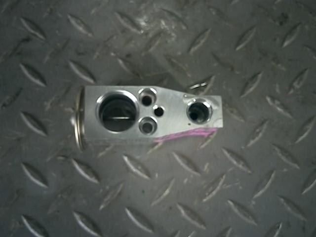 A/C Parts TOYOTA Wish 2010 DBA-ZGE20 — photo 3