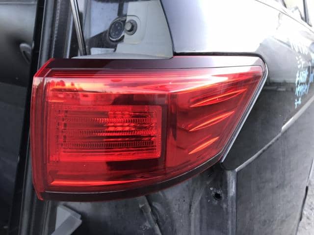 Right Tail Light NISSAN Elgrand 2011 DBA-TE52 — photo 1