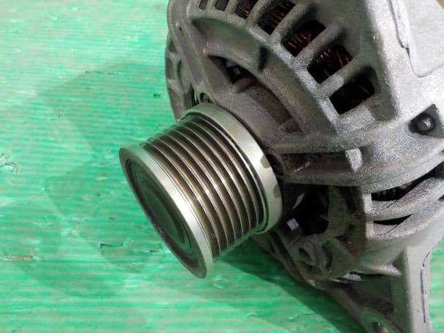 Alternator Mitsubishi Fuso 2011 SKG-FEB50 — photo 2