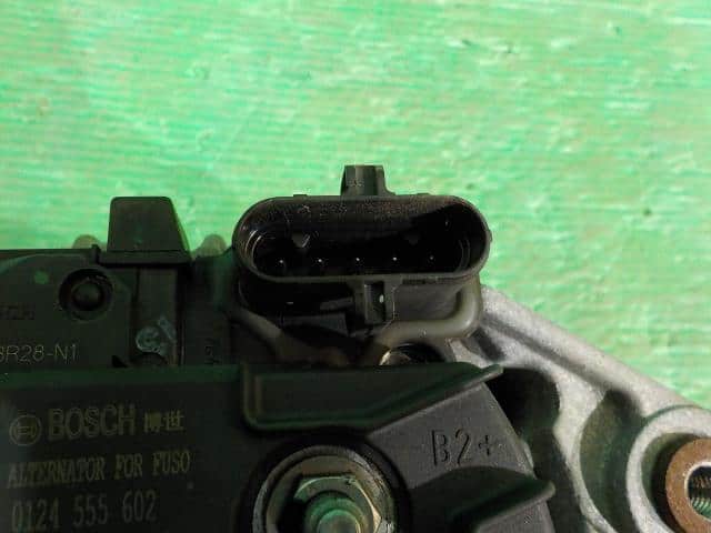 Alternator Mitsubishi Fuso 2011 SKG-FEB50 — photo 4
