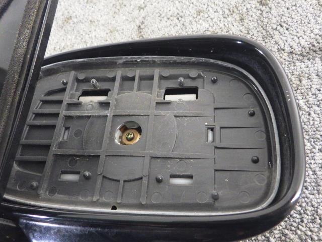 Right Side Mirror TOYOTA Mark II 2003 TA-GX110 — photo 4