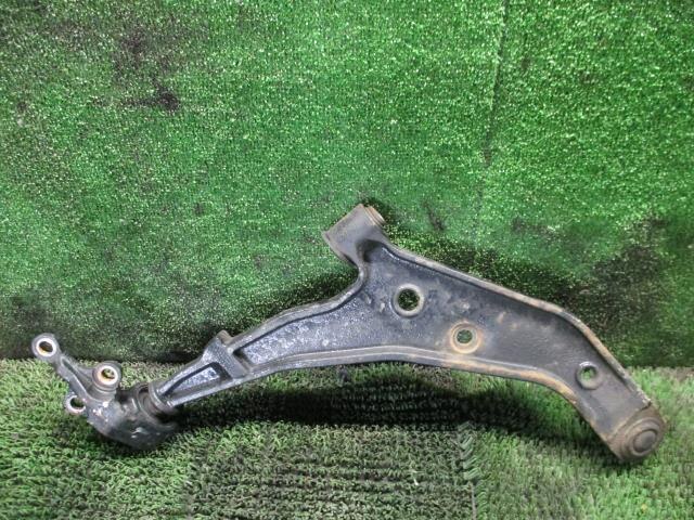 Front Left Lower Control Arm NISSAN Bluebird Sylphy 2003 TA-QNG10 — photo 2