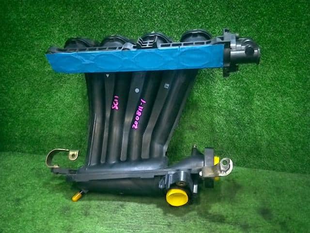 Inlet Manifold NISSAN Tiida Latio 2005 DBA-SC11 — photo 2