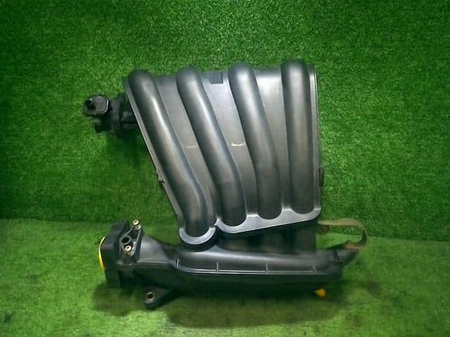 Inlet Manifold NISSAN Tiida Latio 2005 DBA-SC11 — photo 1
