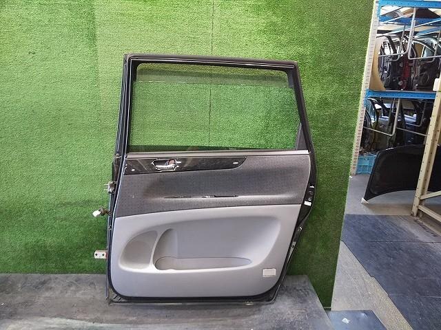 Rear Right Door Assembly TOYOTA Ipsum 2001 TA-ACM21 — photo 2
