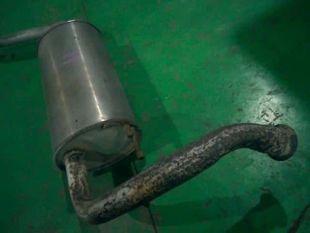 Rear Muffler TOYOTA Fun Cargo 2001 TA-NCP21 1743021050 — photo 4